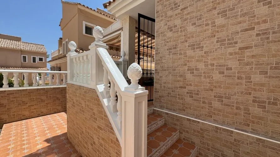 3 bedrooms house for sale, Guardamar del Segura, Spain No. 794 № 5