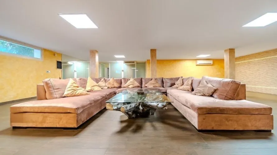 5 bedrooms villa for sale, Torrevieja, Spain No. 734 № 14