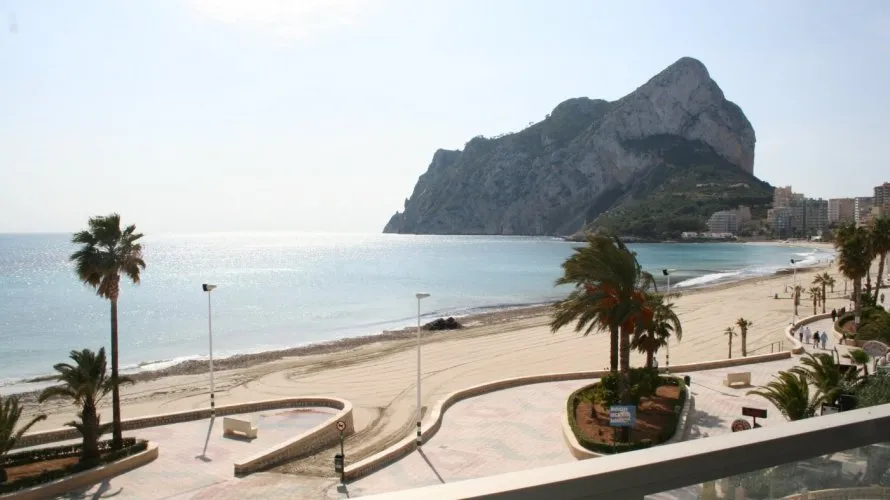 3 bedrooms apartment for sale, Calpe, Spain No. 379 № 9