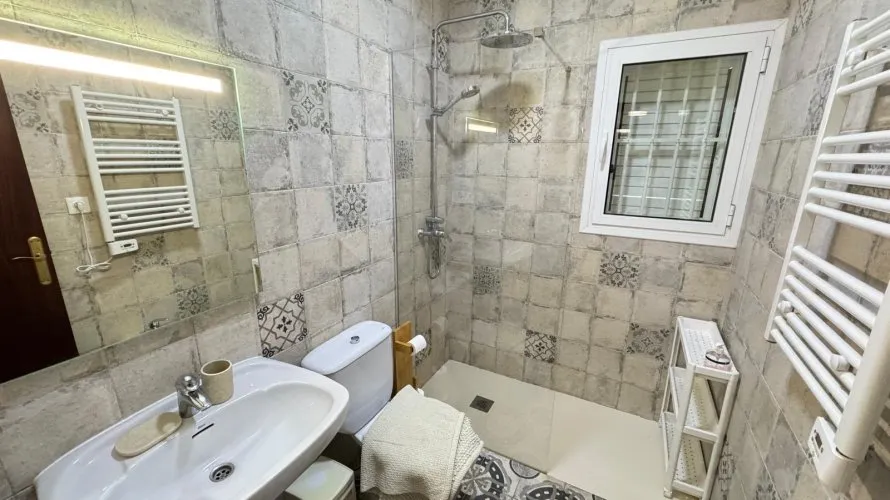 3 bedrooms villa for sale, Cabo Roig, Spain No. 106 № 28