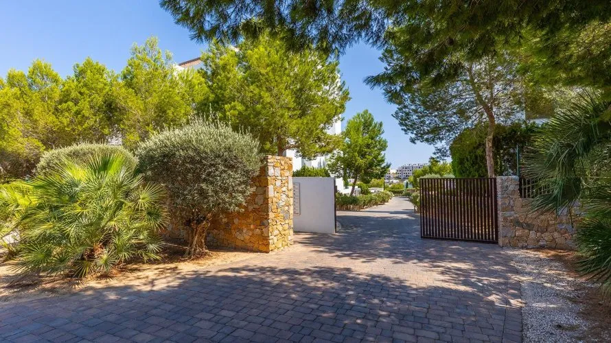 2 bedrooms penthouse for sale, Orihuela, Spain No. 592 № 21