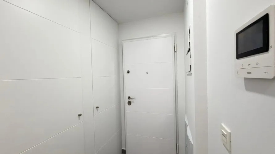 3 bedrooms apartment for sale, Torrevieja, Spain No. 232 № 1