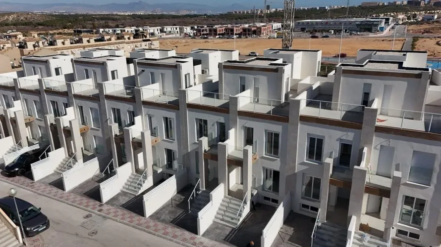 2 bedrooms house for sale, Gran Alacant, Spain No. 775 № 3