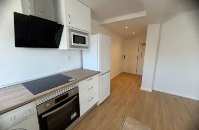 2 bedrooms apartment for sale, Madrid, Spain No. 908
