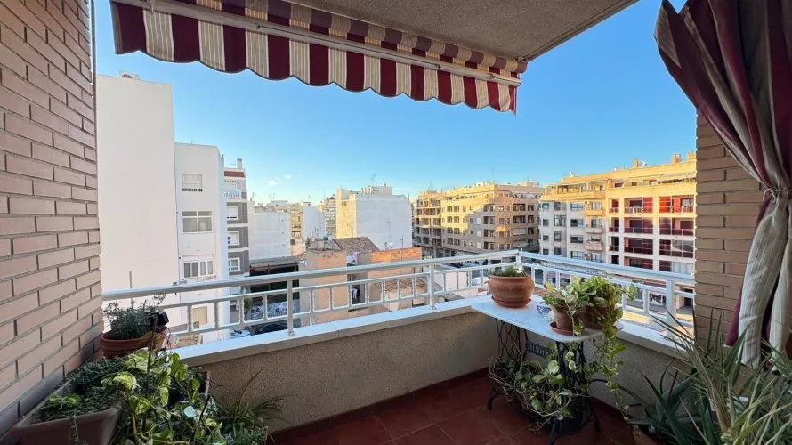 4 bedrooms apartment for sale, Torrevieja, Spain No. 84 № 22