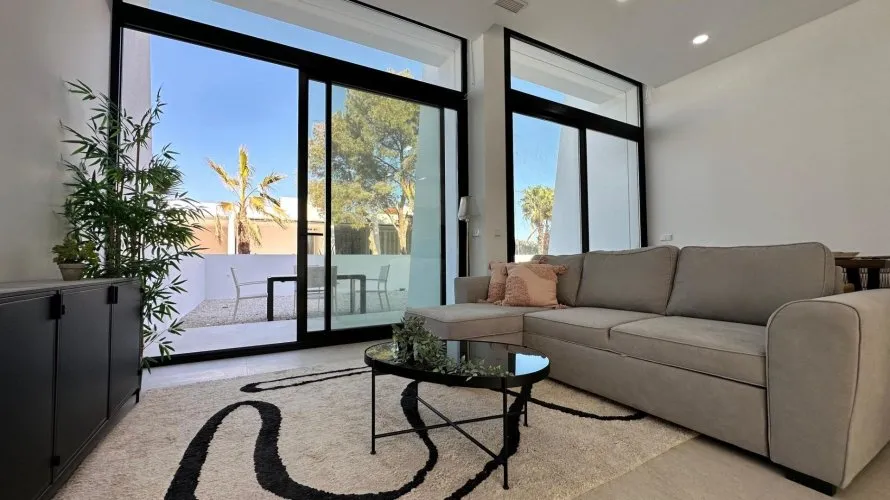 3 bedrooms house for sale, Calpe, Spain No. 486 № 13