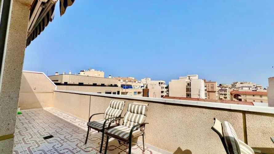 3 bedrooms penthouse for sale, La Mata, Spain No. 137 № 5