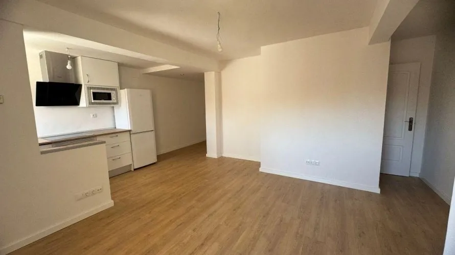 2 bedrooms apartment for sale, Madrid, Spain No. 908 № 6