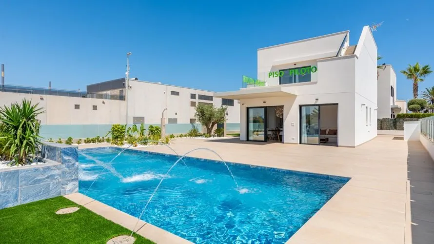 3 bedrooms villa for sale, Campoamor, Spain No. 612