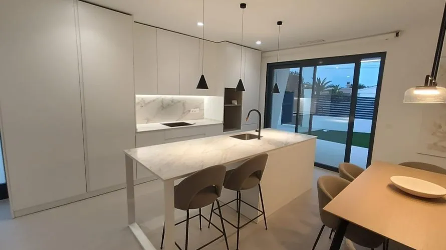 3 bedrooms villa for sale, Ciudad Quesada, Spain No. 125 № 11