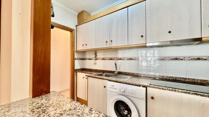 2 bedrooms apartment for sale, Torrevieja, Spain No. 2173 № 4
