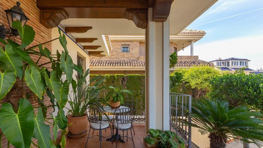 6 bedrooms villa for sale, La Veleta, Spain No. 1015 № 9