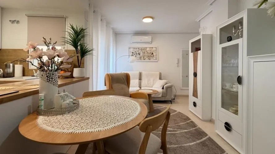 3 bedrooms apartment for sale, Torrevieja, Spain No. 2165 № 19