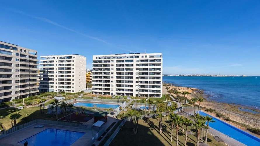 2 bedrooms apartment for sale, Torrevieja, Spain No. 1192