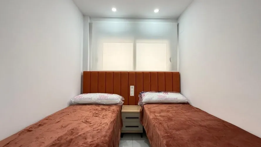 2 bedrooms apartment for sale, Torrevieja, Spain No. 1000 № 16