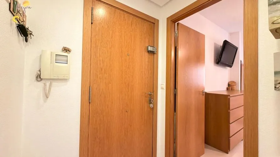 1 bedroom apartment for sale, Torrevieja, Spain No. 2198 № 3