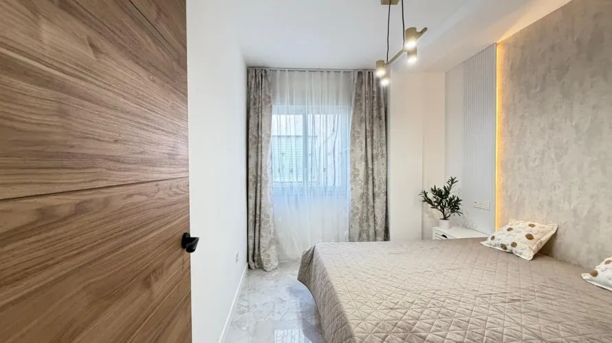 3 bedrooms penthouse for sale, Torrevieja, Spain No. 1053 № 23