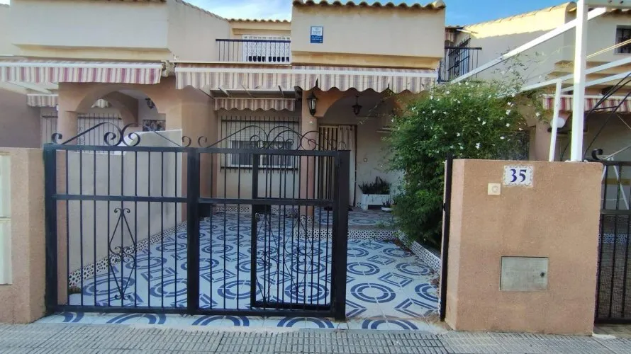 3 bedrooms house for sale, Los Alcazares, Spain No. 2038 № 22