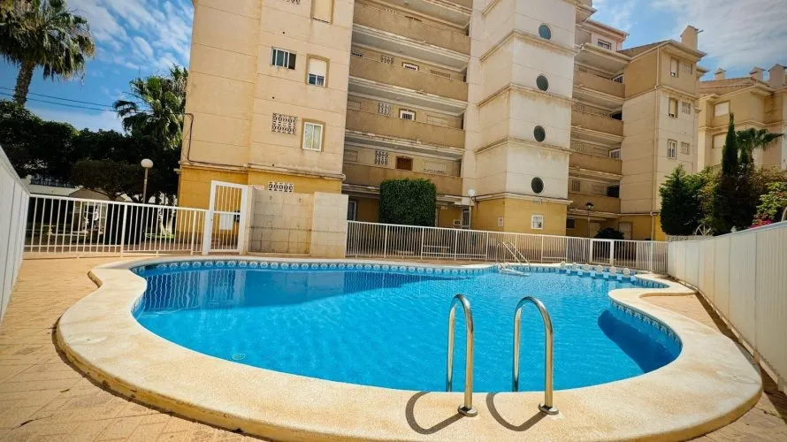 1 bedroom apartment for sale, Torrevieja, Spain No. 2243 № 1