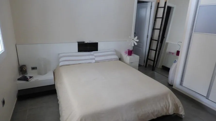3 bedrooms house for sale, Cabo De Las Huertas, Spain No. 1237