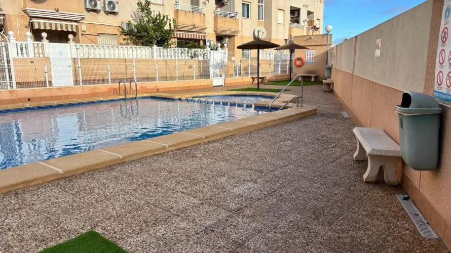 2 bedrooms penthouse for sale, Nueva Torrevieja, Spain No. 990 № 23