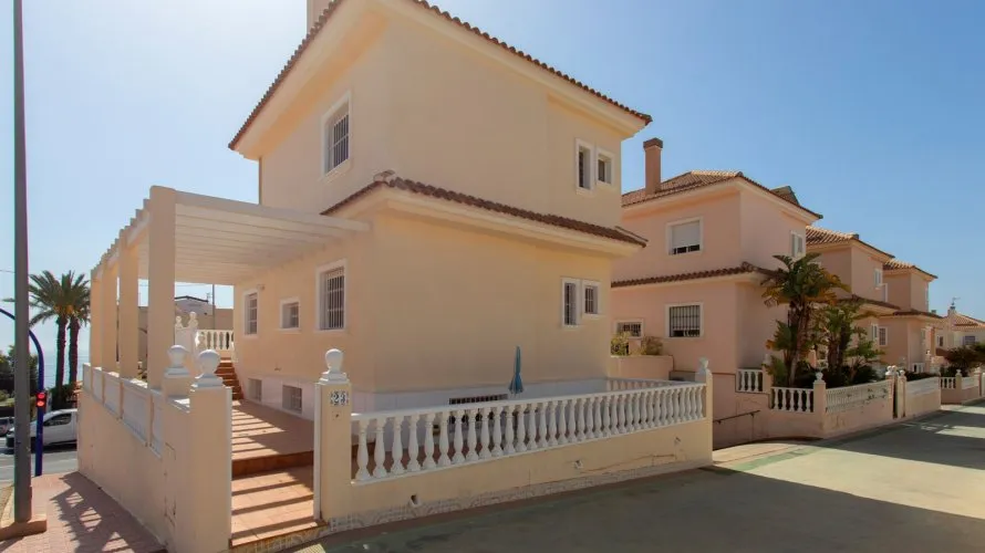 180m² villa for sale, Torrevieja, Spain No. 1950 № 26