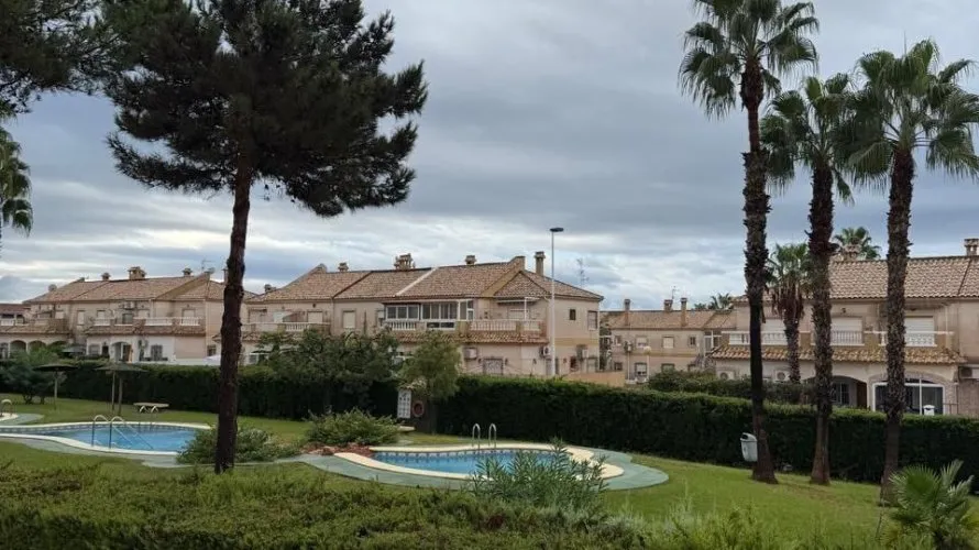 2 bedrooms house for sale, Torrevieja, Spain No. 2117 № 26