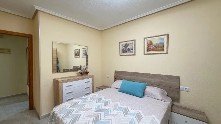 3 bedrooms apartment for sale, Torrevieja, Spain No. 996 № 10