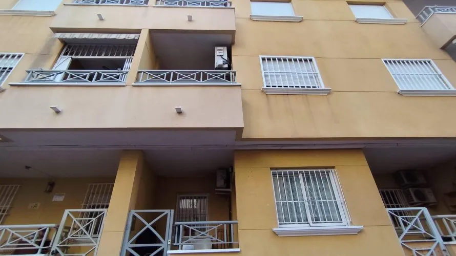 4 bedrooms apartment for sale, Torrevieja, Spain No. 2041