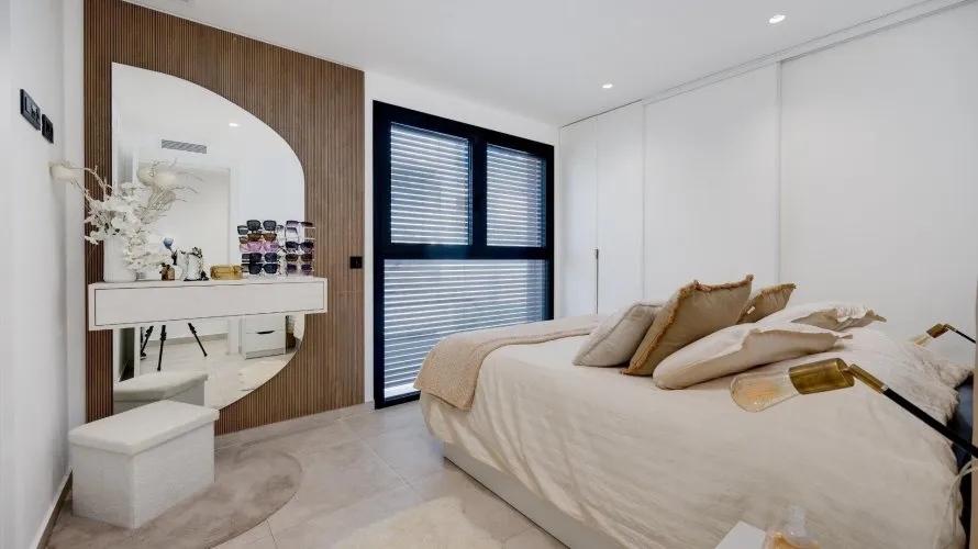 3 bedrooms apartment for sale, Torrevieja, Spain No. 1392 № 12