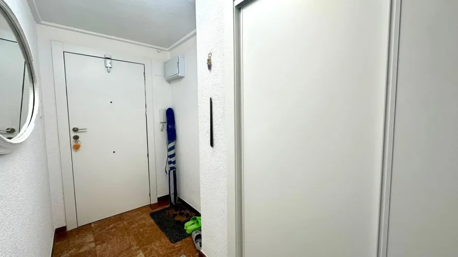 4 bedrooms apartment for sale, Alicante, Spain No. 1943