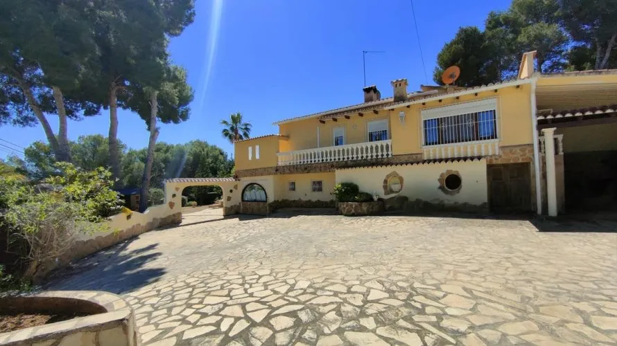 458m² apartment for sale, Moraira, Spain No. 1089 № 1
