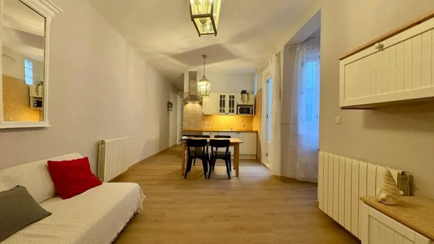 2 bedrooms apartment for sale, Madrid, Spain No. 1032 № 3