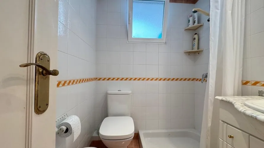 3 bedrooms apartment for sale, Torrevieja, Spain No. 1323 № 23