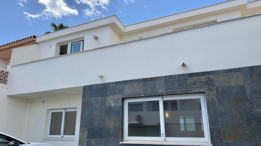 4 bedrooms house for sale, Albir, Spain No. 1165 № 14