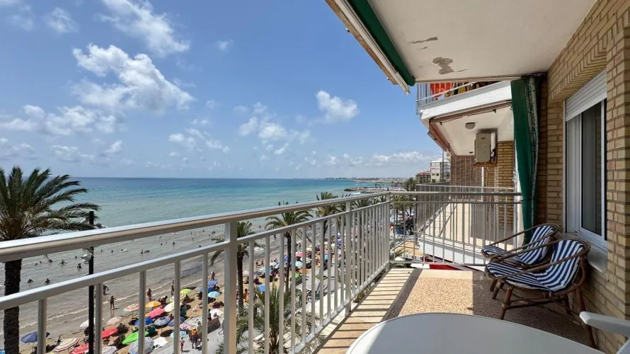 3 bedrooms apartment for sale, Torrevieja, Spain No. 1323 № 11