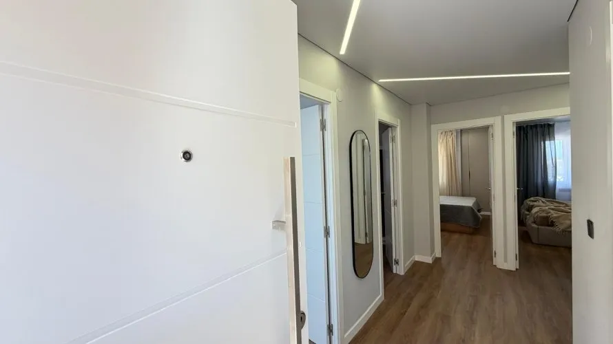 3 bedrooms apartment for sale, Torrevieja, Spain No. 1077 № 1