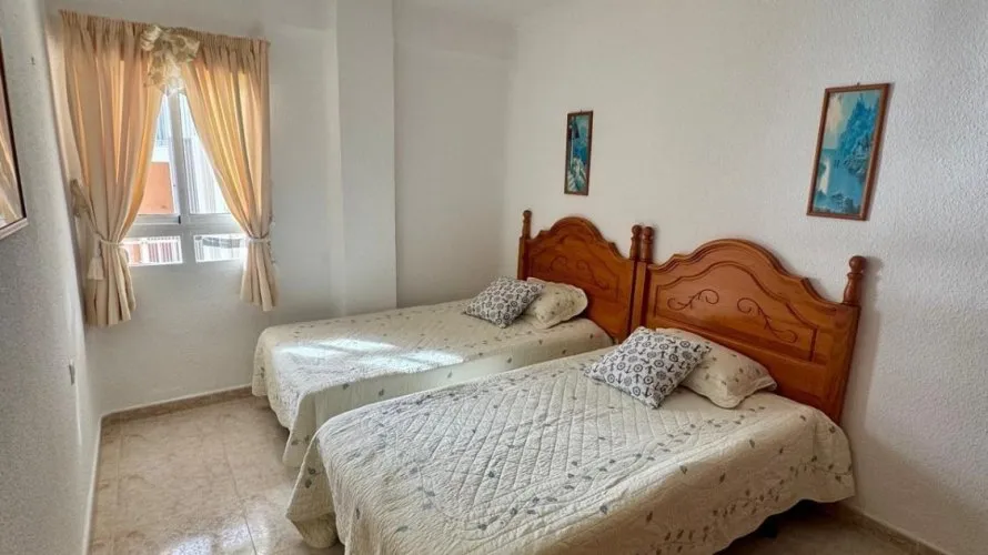 4 bedrooms apartment for sale, Torrevieja, Spain No. 977 № 8