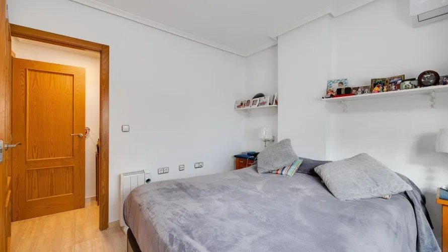 2 bedrooms apartment for sale, Torrevieja, Spain No. 1365 № 9