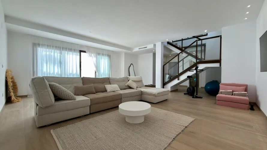 5 bedrooms villa for sale, Finestrat, Spain No. 1035 № 19