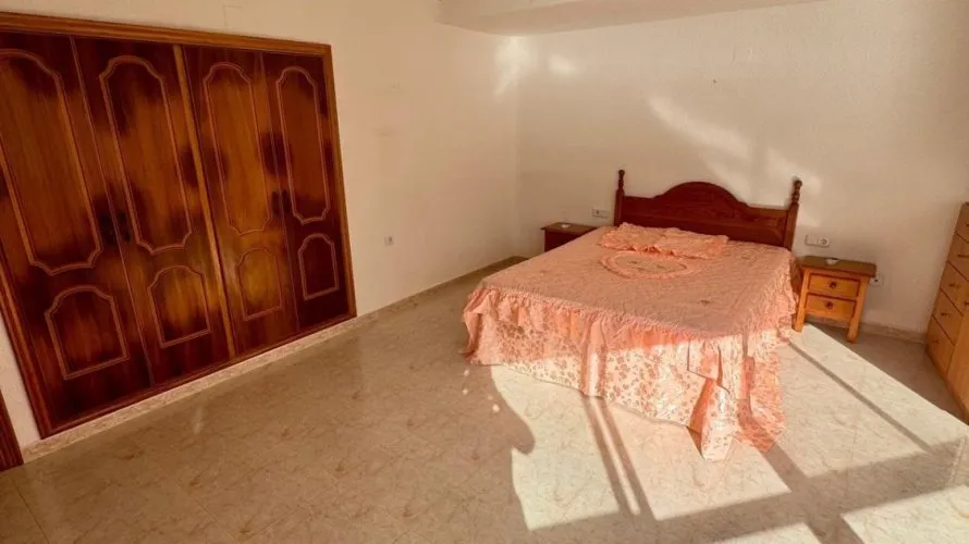 4 bedrooms apartment for sale, Torrevieja, Spain No. 977 № 20