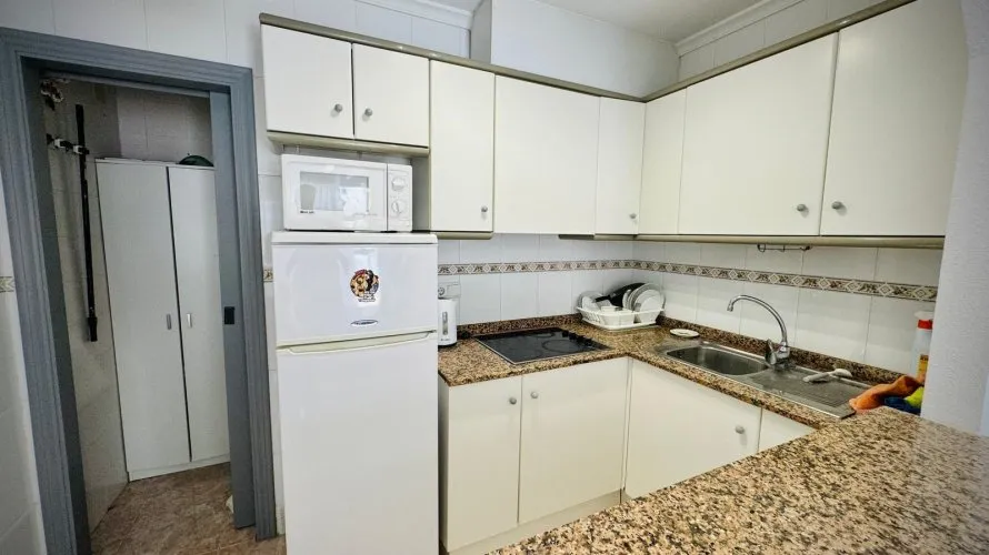 1 bedroom apartment for sale, Torrevieja, Spain No. 2243 № 9