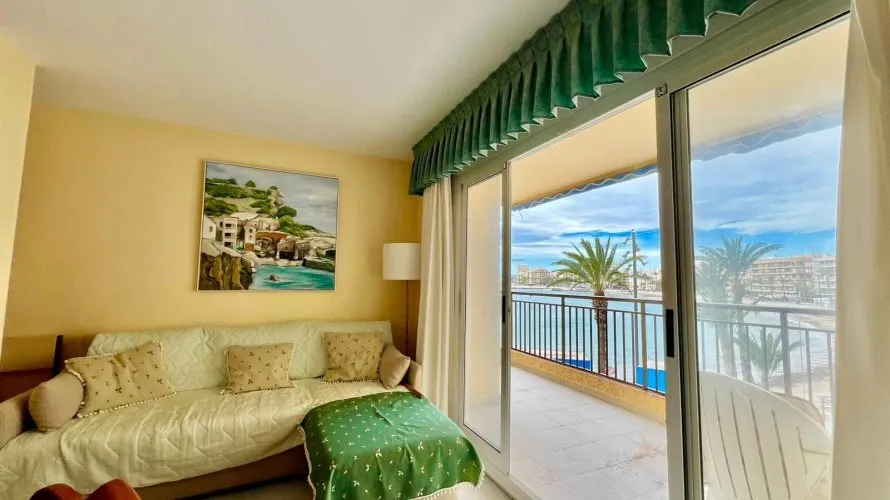 3 bedrooms apartment for sale, Torrevieja, Spain No. 994 № 10