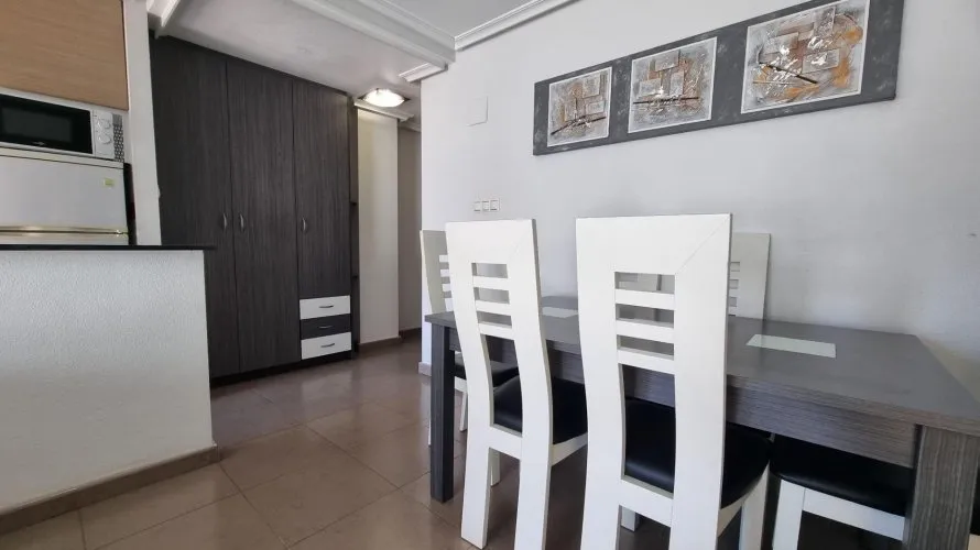 2 bedrooms apartment for sale, Torrevieja, Spain No. 2048 № 2