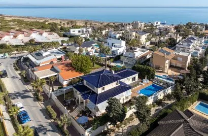 370m² villa for sale, La Mata, Spain No. 1061