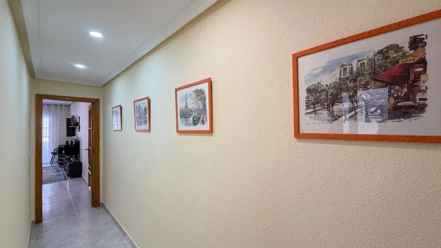 3 bedrooms apartment for sale, Torrevieja, Spain No. 996 № 20