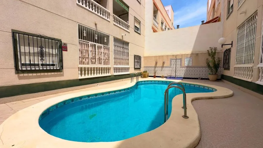 1 bedroom apartment for sale, Torrevieja, Spain No. 2212 № 22
