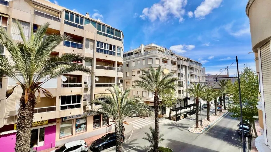 2 bedrooms apartment for sale, Torrevieja, Spain No. 2173 № 11
