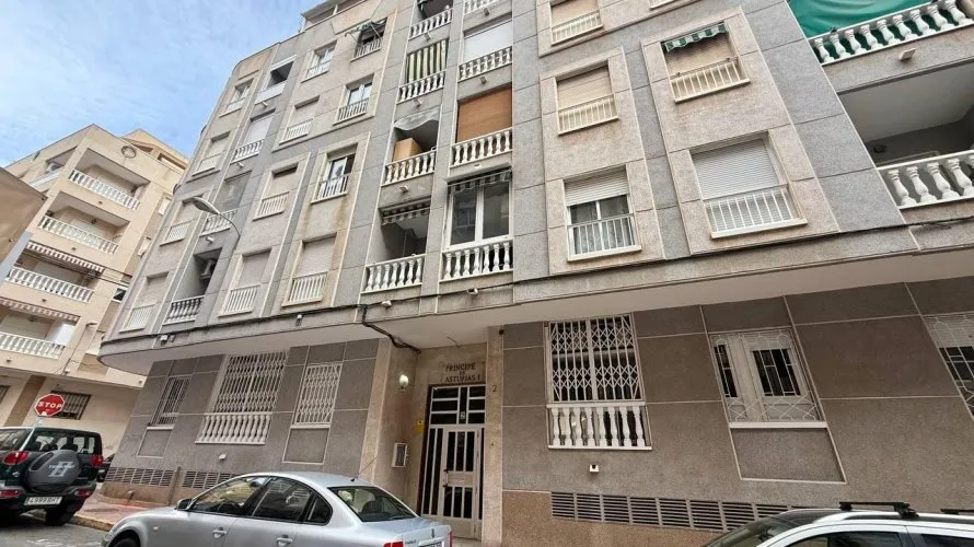 1 bedroom apartment for sale, Torrevieja, Spain No. 2128