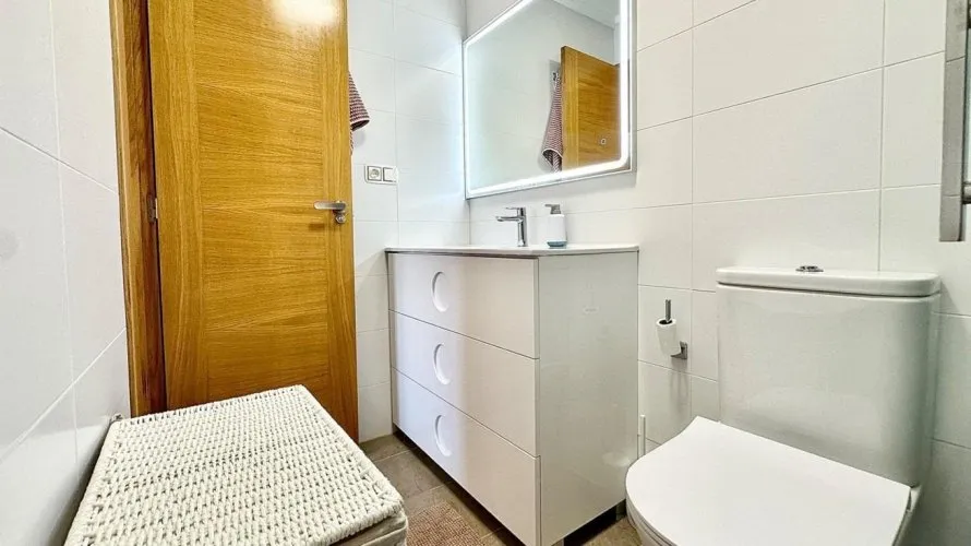 1 bedroom apartment for sale, Torrevieja, Spain No. 2052 № 9